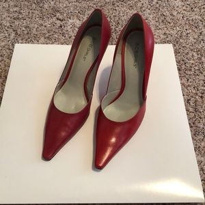BCBGirls pumps